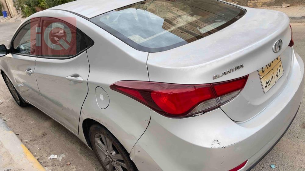 هیوندای ئەلەنترا